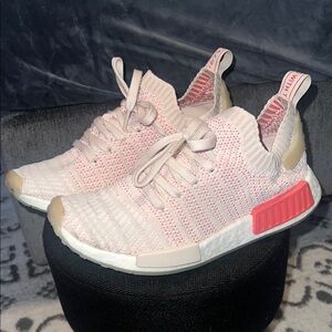 Adidas NMD R1 STLT Primeknit sz 9